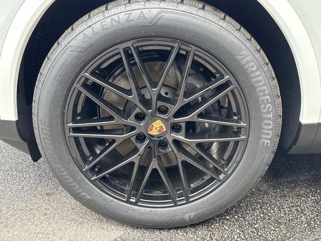new 2025 Porsche Cayenne car, priced at $107,945