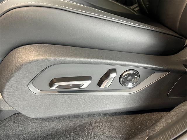 new 2026 Acura MDX car, priced at $61,350