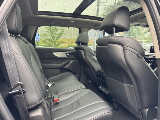 used 2023 Acura MDX car, priced at $43,900