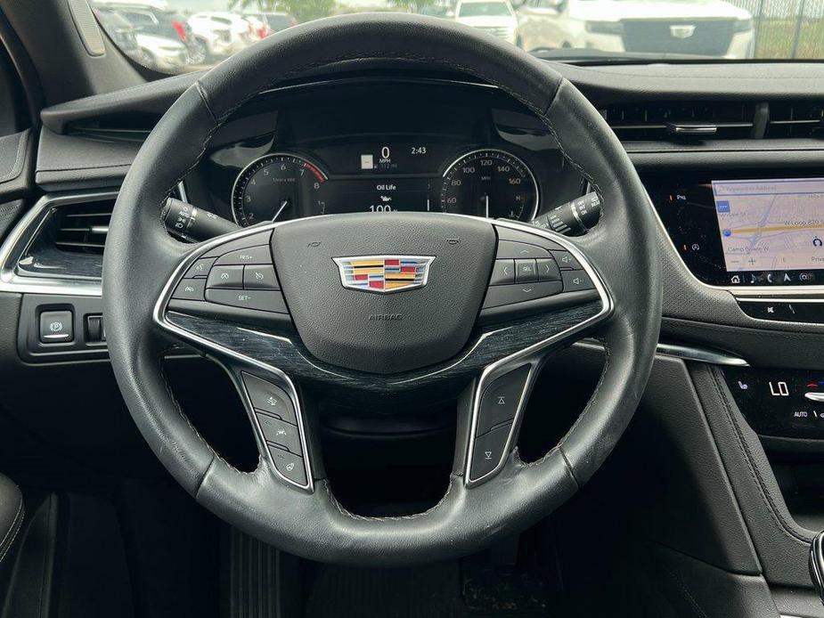 used 2023 Cadillac XT5 car, priced at $39,995