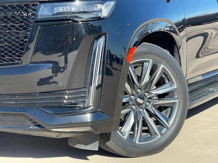 used 2021 Cadillac Escalade ESV car, priced at $73,896