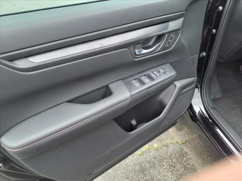 used 2025 Honda CR-V Hybrid car, priced at $36,998