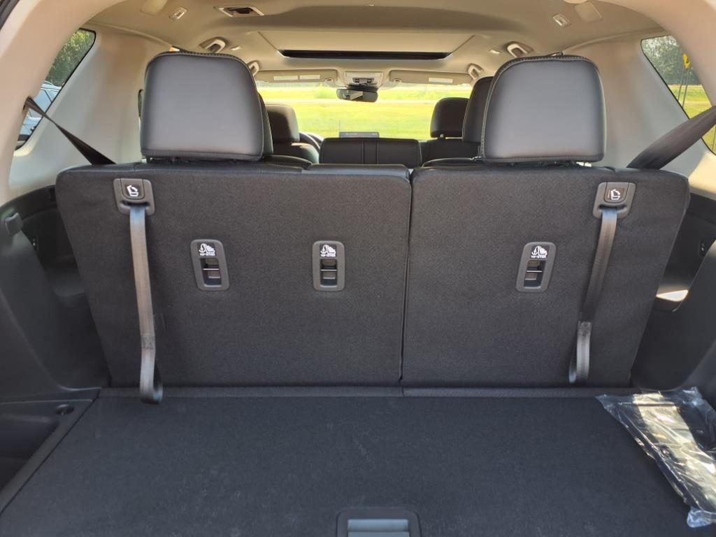new 2025 Honda Pilot car, priced at $49,450
