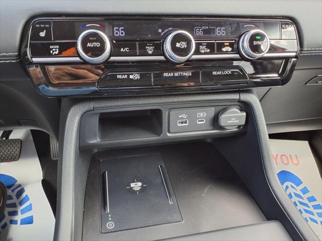 new 2025 Honda Pilot car, priced at $49,305