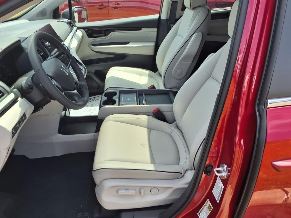 new 2026 Honda Odyssey car, priced at $49,445