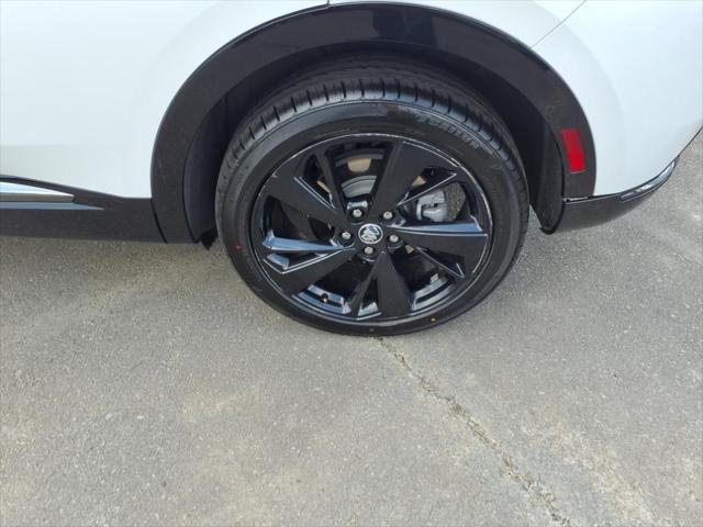 used 2023 Buick Envision car, priced at $26,888