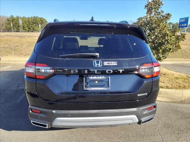 new 2025 Honda Pilot car, priced at $48,895