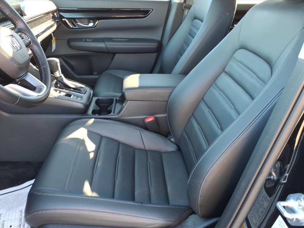used 2025 Honda CR-V car, priced at $33,888