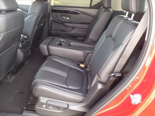 new 2025 Honda Pilot car, priced at $49,405
