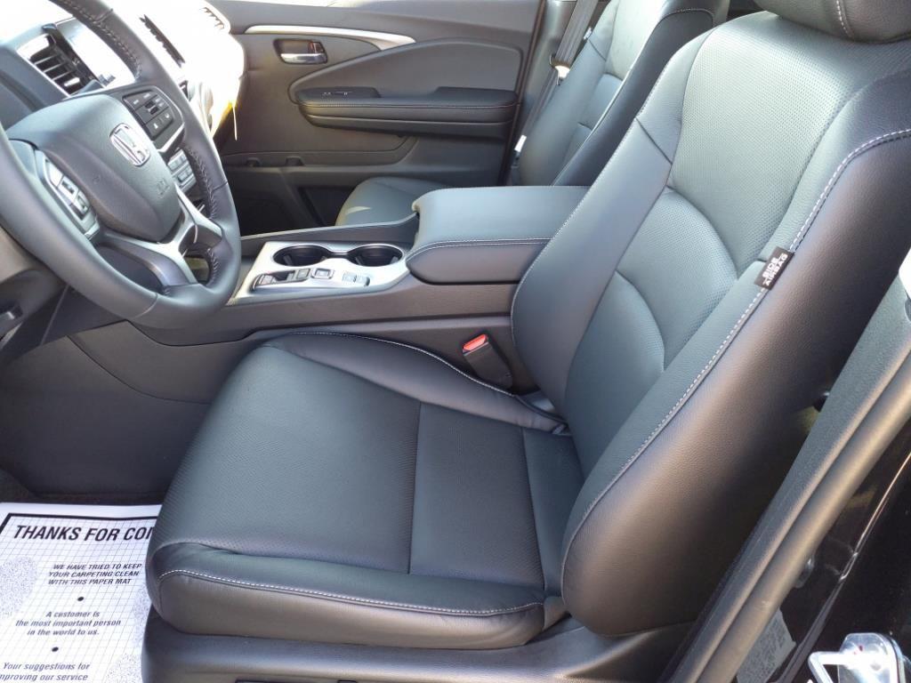 used 2025 Honda Ridgeline car, priced at $36,888