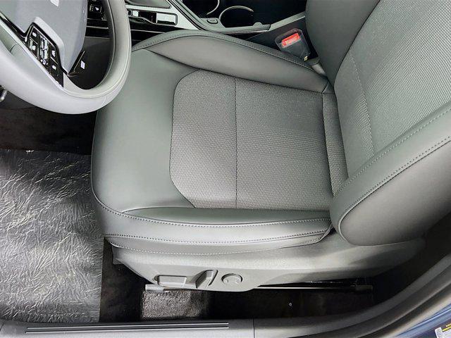new 2025 Kia Niro car, priced at $30,267