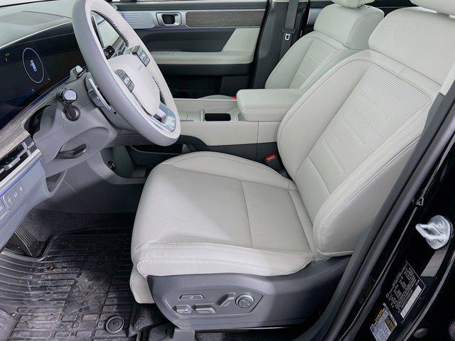 new 2025 Hyundai SANTA FE HEV car, priced at $50,906
