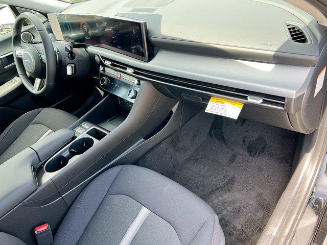 new 2025 Hyundai Sonata Hybrid car, priced at $32,468