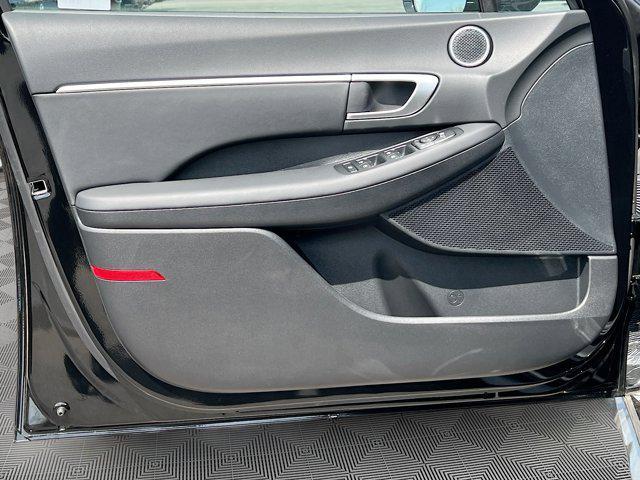 new 2025 Hyundai Sonata Hybrid car, priced at $32,468