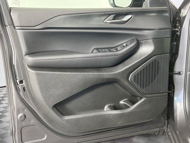 new 2025 Jeep Grand Cherokee car, priced at $41,208