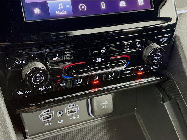 new 2025 Jeep Grand Cherokee car, priced at $41,208