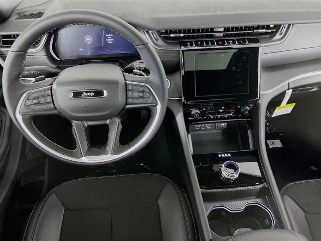 new 2025 Jeep Grand Cherokee car, priced at $41,208