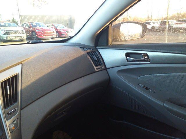 used 2014 Hyundai Sonata Hybrid car, priced at $8,173