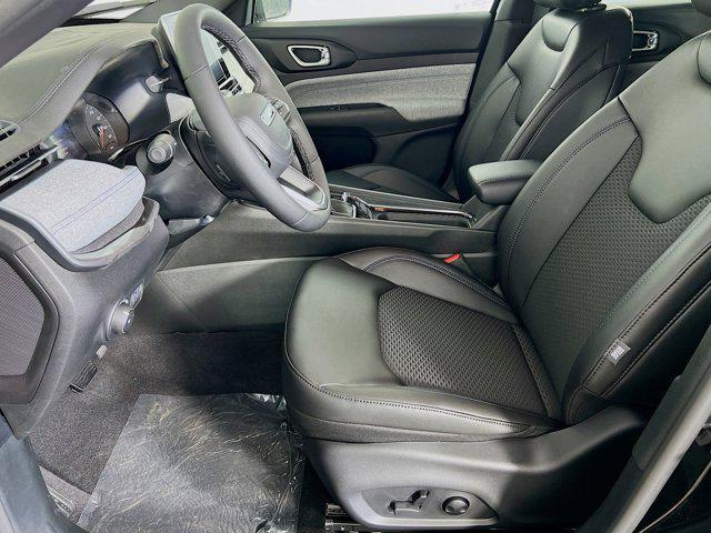 new 2025 Jeep Compass car, priced at $32,626
