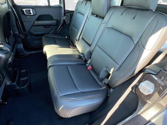 new 2025 Jeep Wrangler car, priced at $51,472