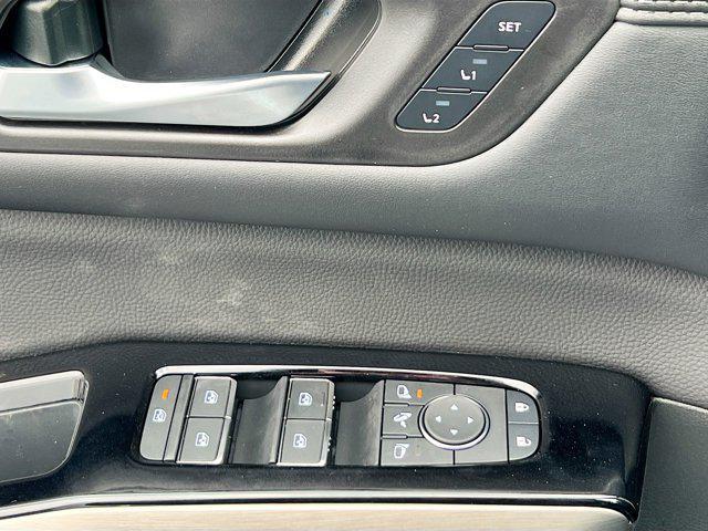 new 2025 Nissan Pathfinder car, priced at $50,091