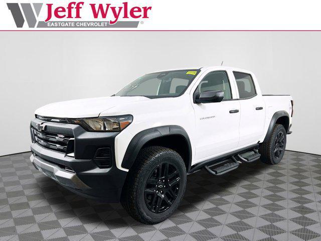 new 2025 Chevrolet Colorado car, priced at $45,170