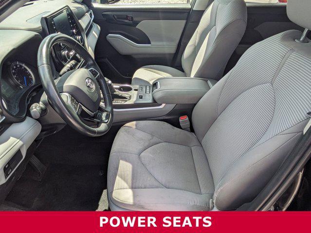 used 2021 Toyota Highlander Hybrid car, priced at $31,625