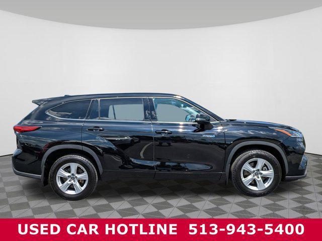 used 2021 Toyota Highlander Hybrid car, priced at $31,625