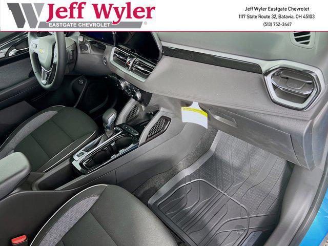 new 2025 Chevrolet TrailBlazer car, priced at $29,220