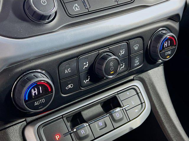 used 2023 GMC Acadia car, priced at $30,785