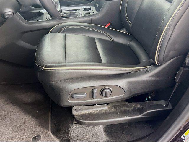 used 2022 Chevrolet Traverse car, priced at $34,147