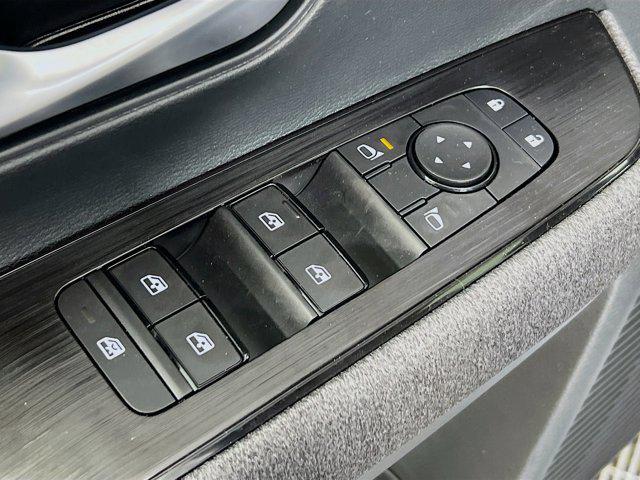 new 2025 Nissan Kicks car, priced at $25,355