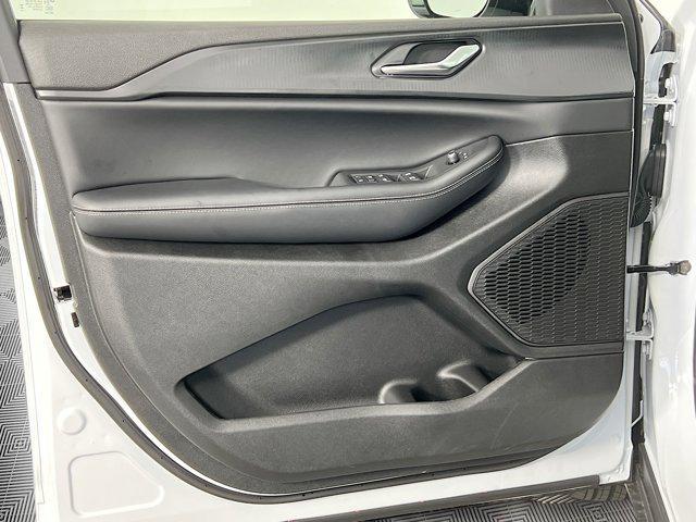 new 2025 Jeep Grand Cherokee L car, priced at $44,472