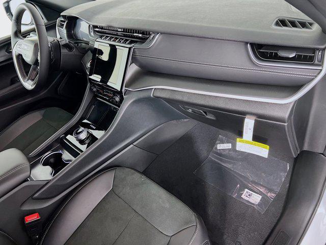 new 2025 Jeep Grand Cherokee L car, priced at $44,472