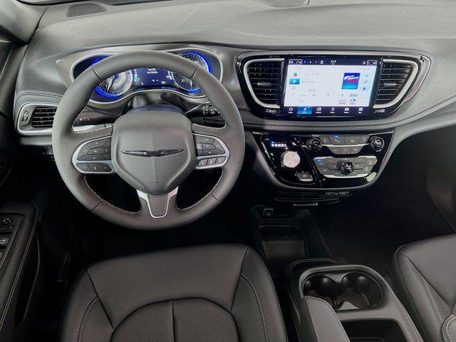 new 2025 Chrysler Pacifica car, priced at $41,752