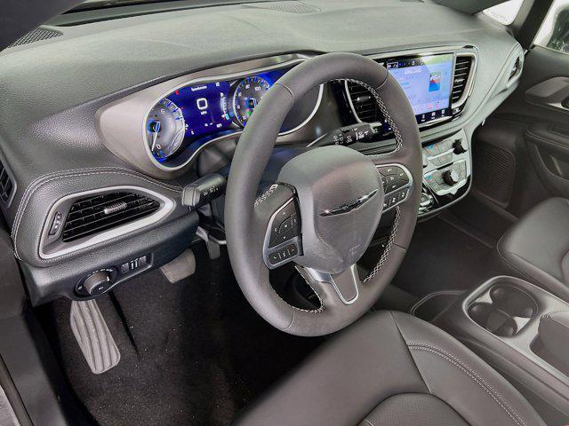 new 2025 Chrysler Pacifica car, priced at $41,752