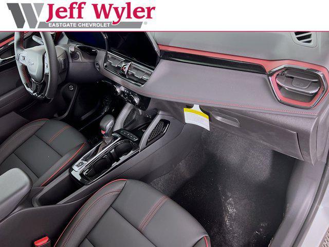 new 2025 Chevrolet TrailBlazer car, priced at $33,020