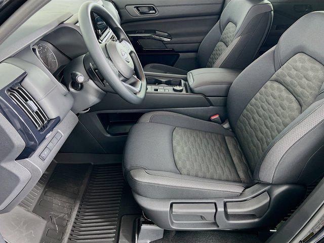 new 2025 Nissan Pathfinder car, priced at $37,163