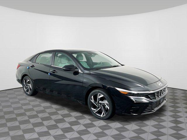 new 2025 Hyundai Elantra car, priced at $31,051