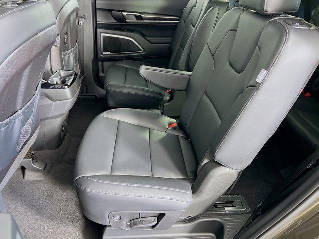 new 2025 Kia Telluride car, priced at $39,553