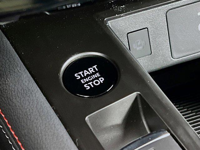 new 2025 Nissan Kicks car, priced at $29,512
