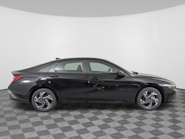 new 2025 Hyundai Elantra car, priced at $24,017