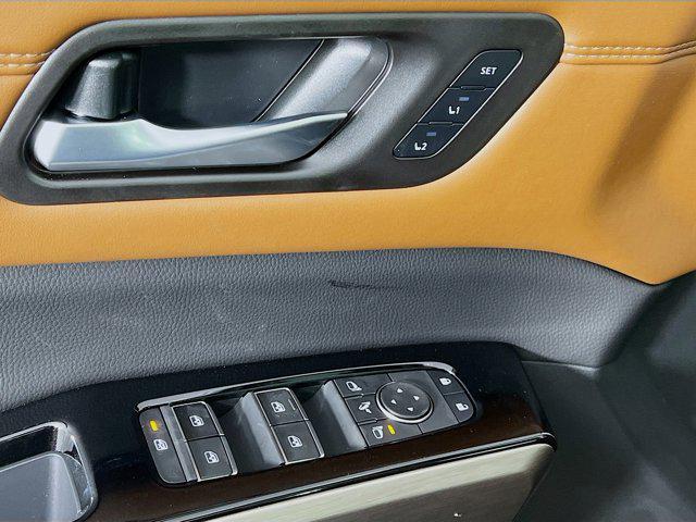 new 2025 Nissan Pathfinder car, priced at $44,547