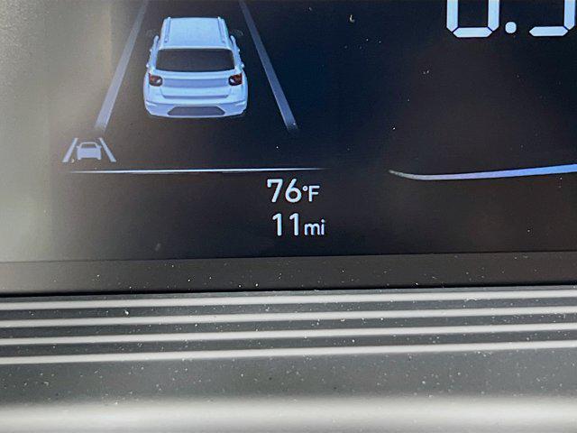 new 2025 Hyundai Venue car, priced at $25,550
