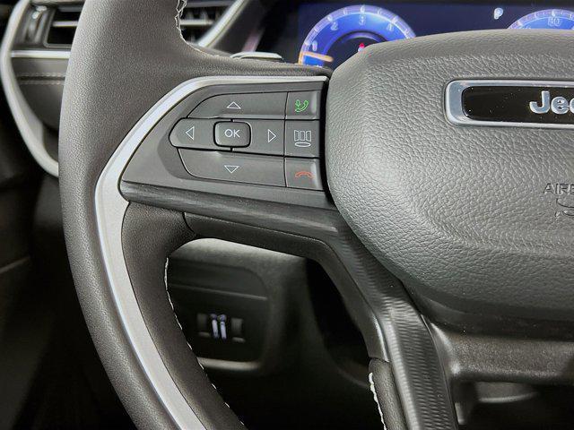 new 2025 Jeep Grand Cherokee car, priced at $42,708
