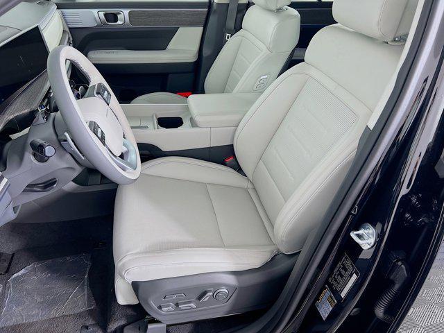 new 2025 Hyundai SANTA FE HEV car, priced at $49,519