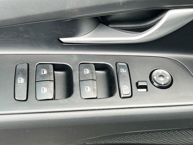 new 2025 Hyundai Elantra car, priced at $30,987