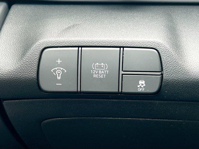 new 2025 Hyundai Elantra car, priced at $30,987