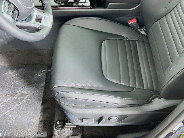 new 2025 Kia Sportage Hybrid car, priced at $37,248
