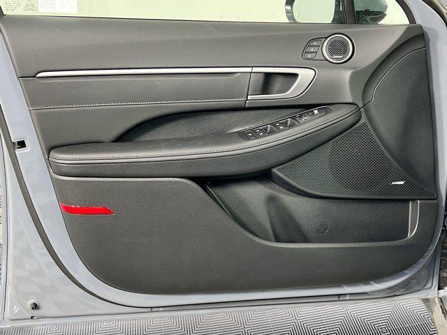 new 2025 Hyundai Sonata Hybrid car, priced at $38,825